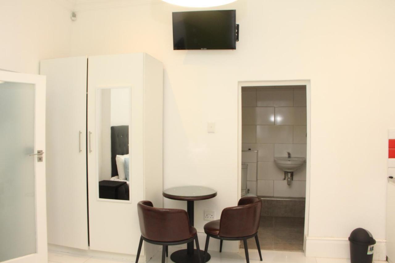 Premier Aparthotel